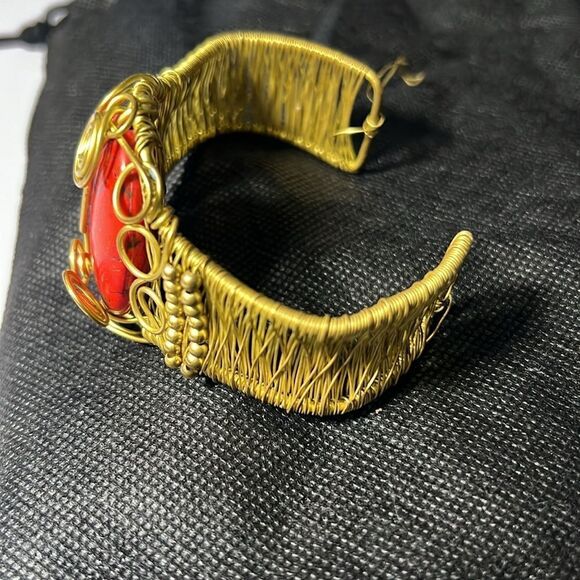 Beautiful Artisan Created Twisted wire Bracelet with Redstone. WA201 - Picture 2 of 5